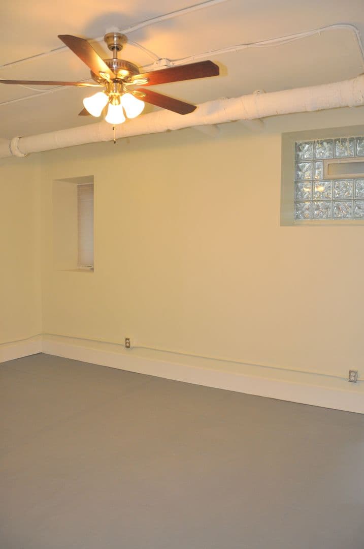 Minneapolis Apartment: 2550 Pillsbury Ave South