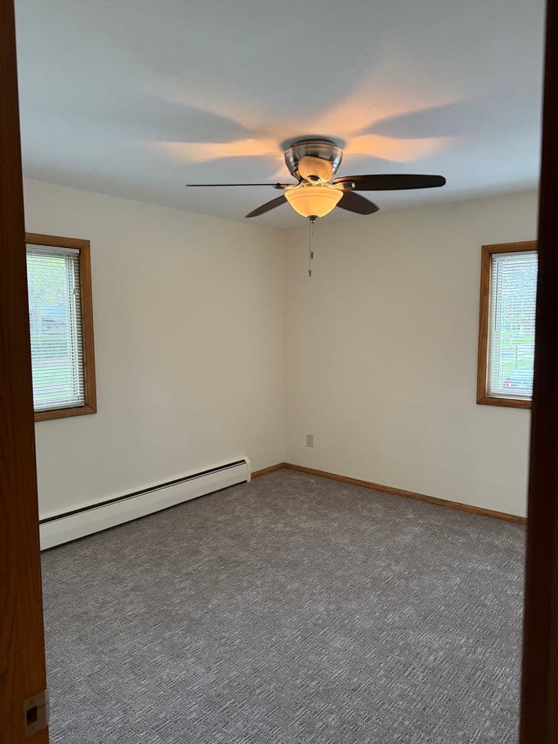Richfield Apartment: 6429 Pleasant Avenue South
