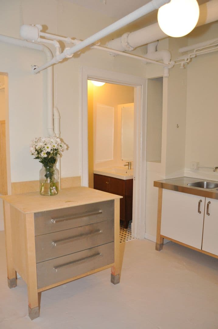 Minneapolis Apartment: 2550 Pillsbury Ave South
