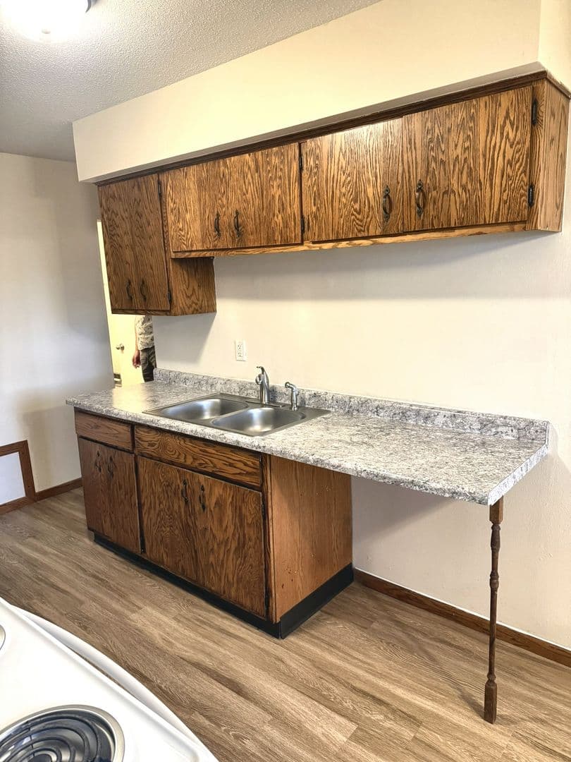 Hopkins Apartment: 57 Sixth Avenue South