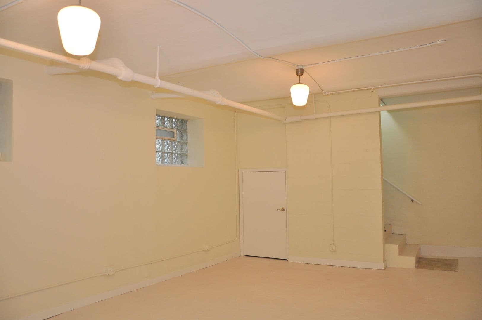 Minneapolis Apartment: 2550 Pillsbury Ave South