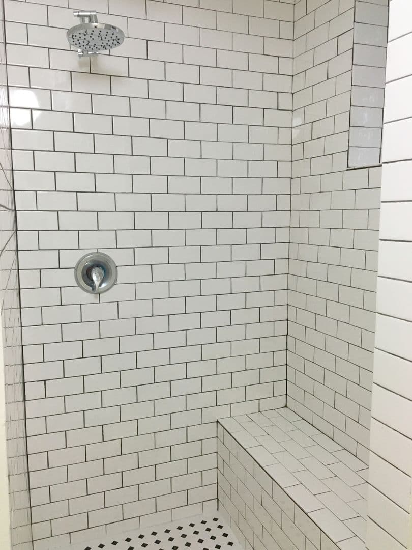 Minneapolis Apartment: 2550 Pillsbury Ave South