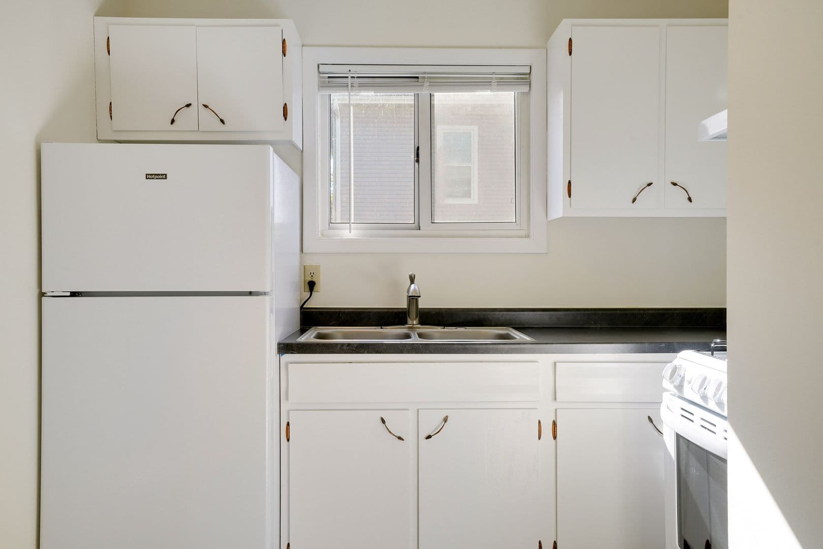 Minneapolis Apartment: 2800 Colfax Avenue South