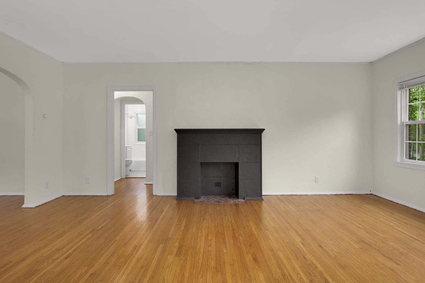 Minneapolis Apartment: 2825 Cedar Lake Parkway