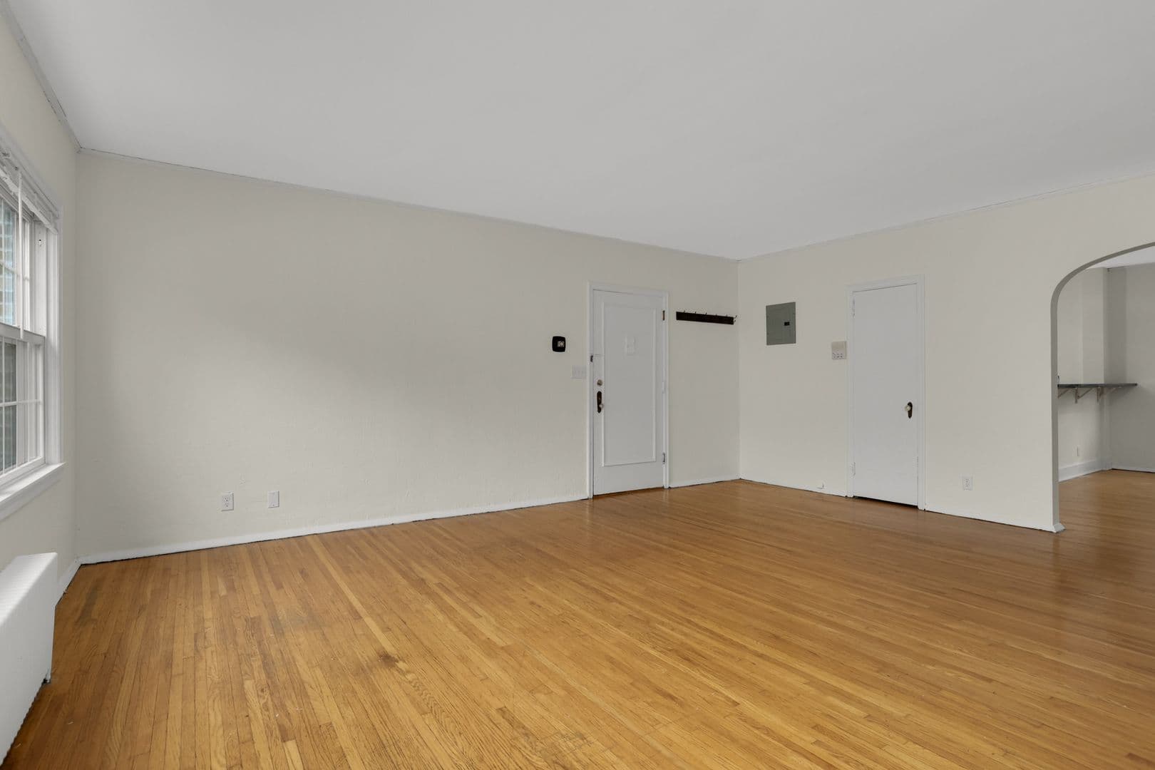 Minneapolis Apartment: 2825 Cedar Lake Parkway