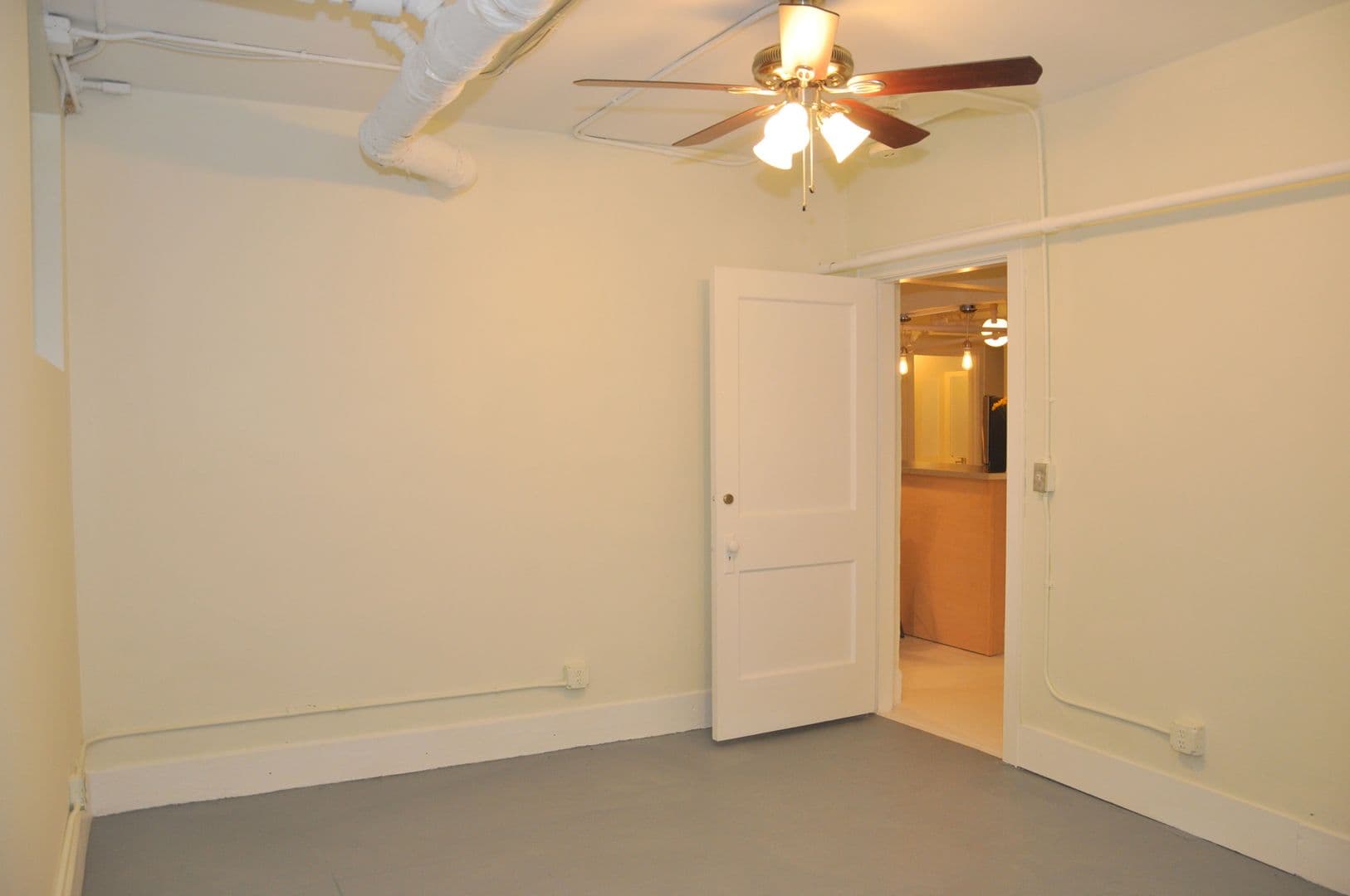 Minneapolis Apartment: 2550 Pillsbury Ave South