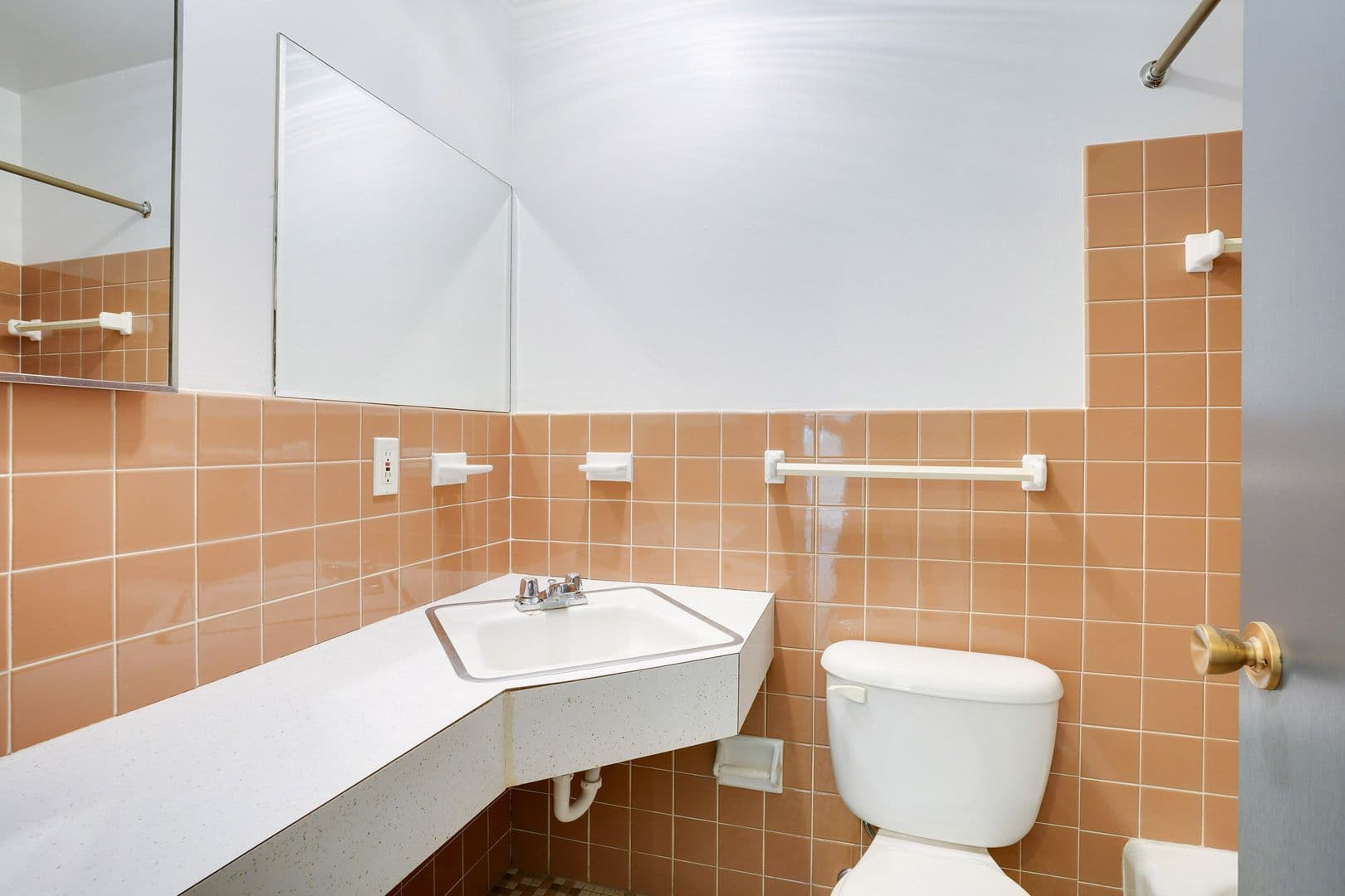 Minneapolis Apartment: 2800 Colfax Avenue South