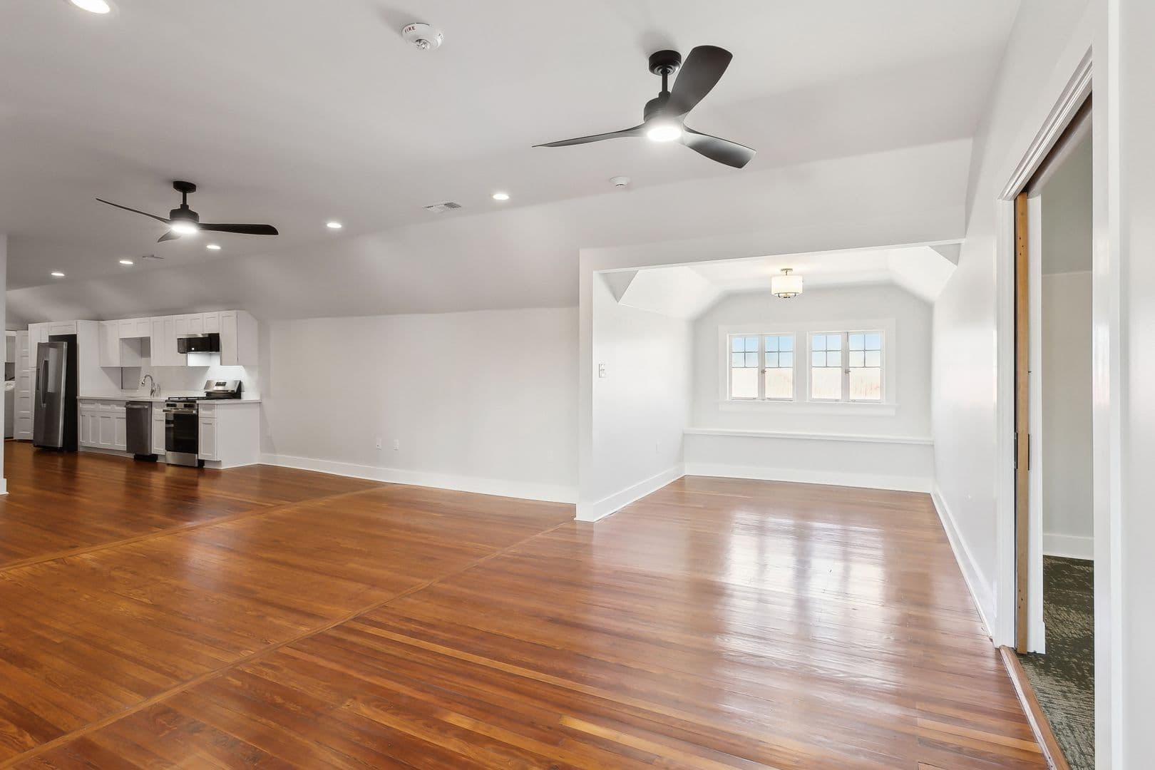 New Orleans Apartment: 7 Fontainebleau Dr.