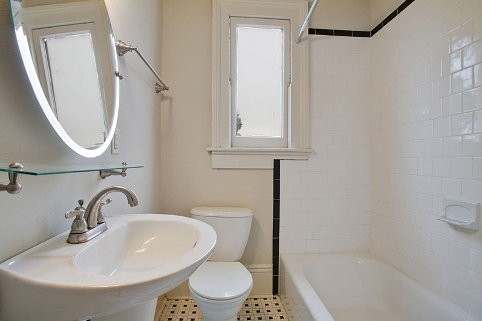 New Orleans Apartment: 4540 Canal St