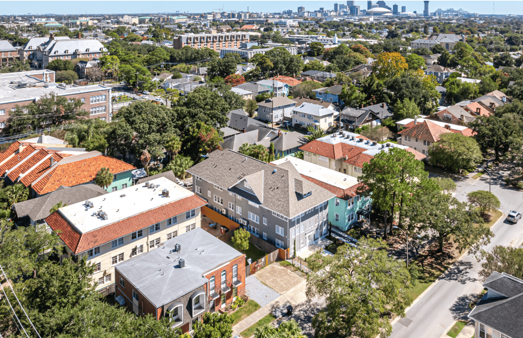 New Orleans Apartment: 7 Fontainebleau Dr.
