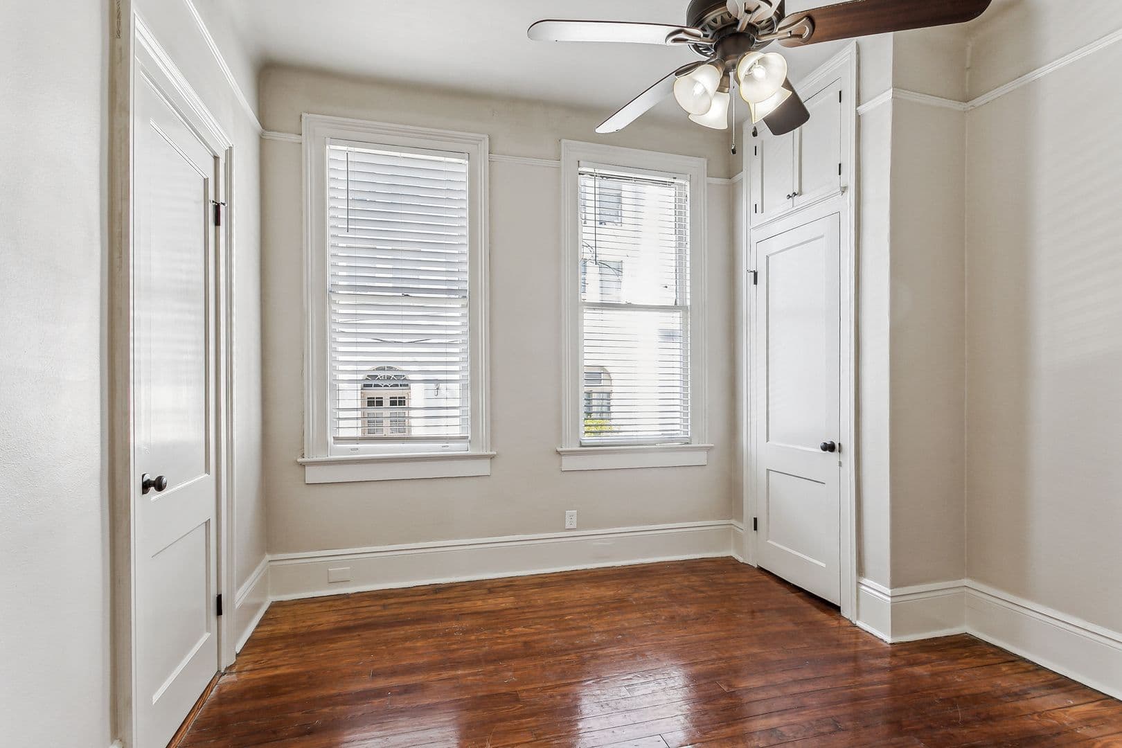 New Orleans Apartment: 4540 Canal St