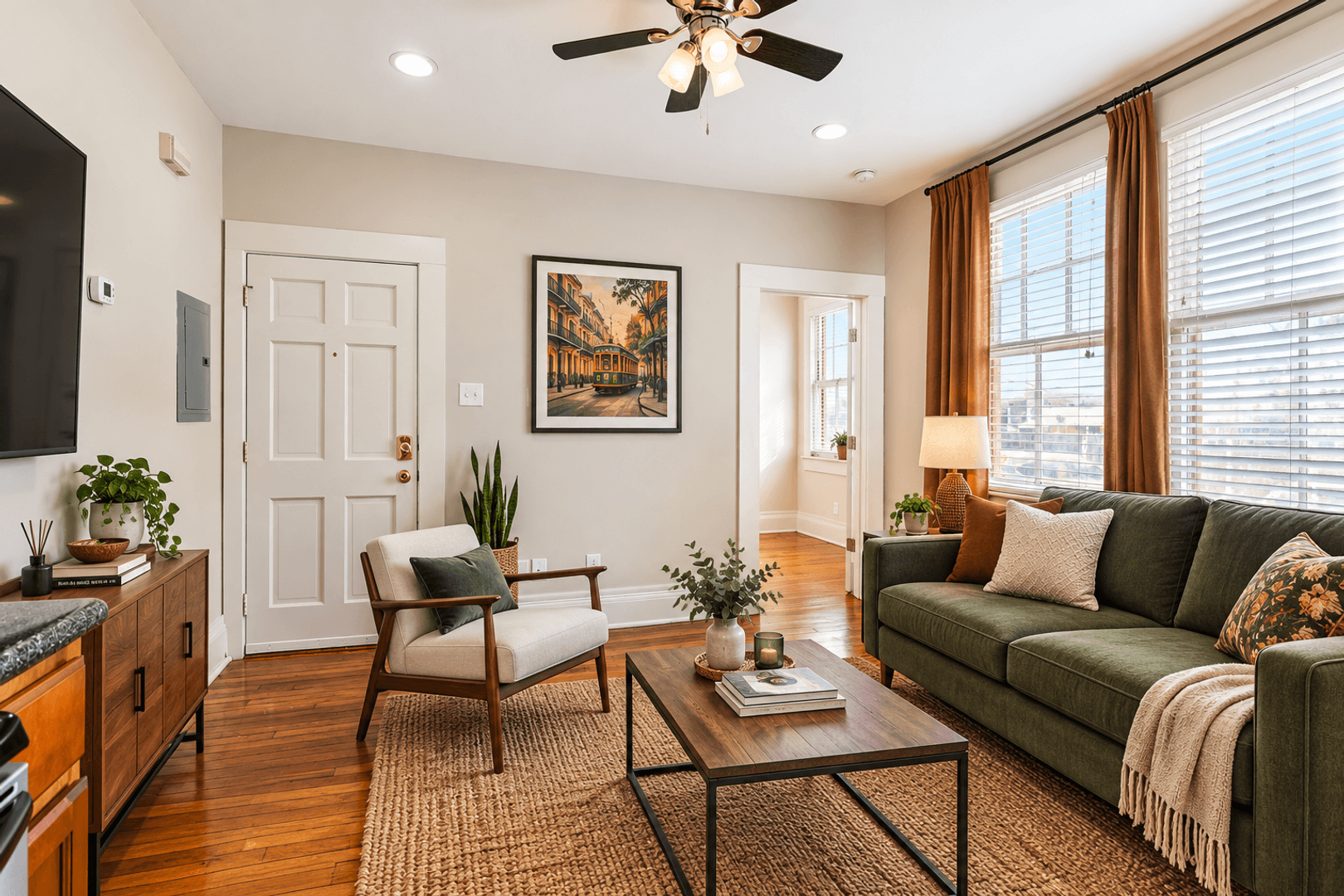 New Orleans Apartment: 2508 Napoleon Ave