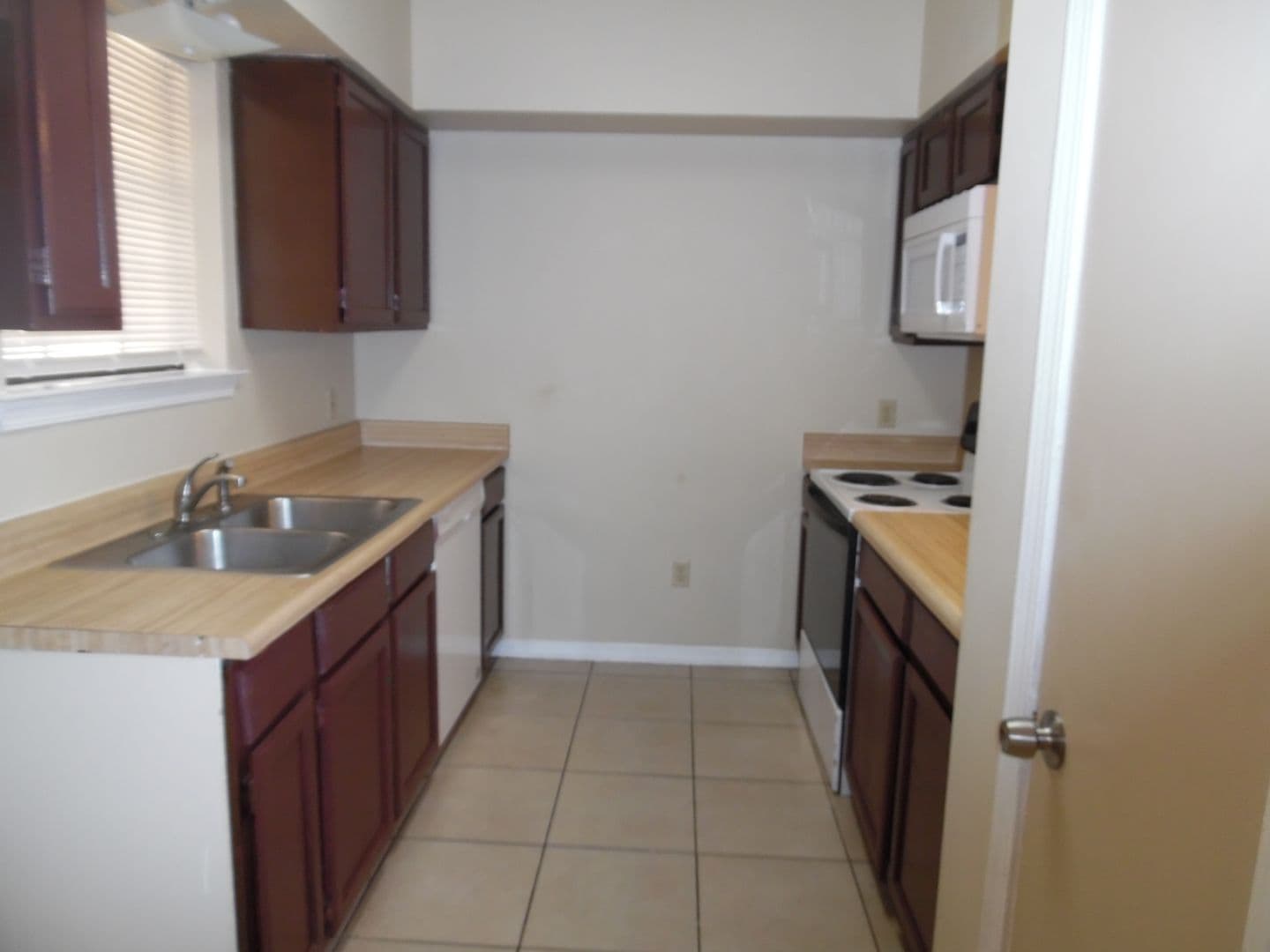 KENNER Apartment: MULT ADDRESSES