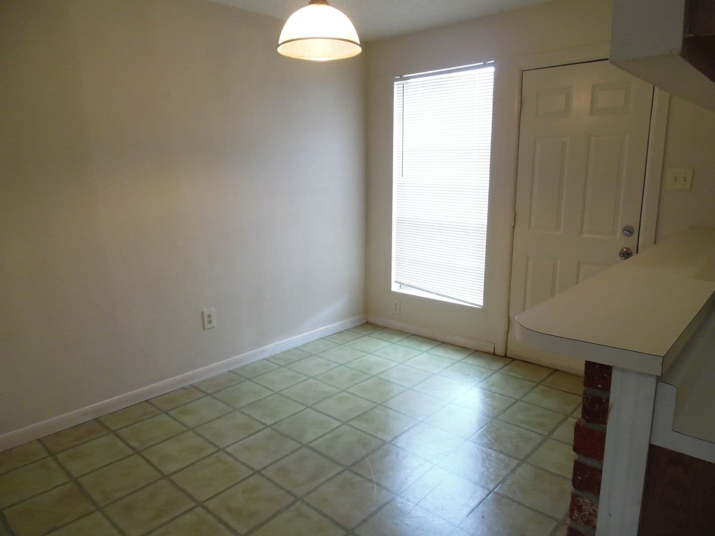 KENNER Apartment: MULT ADDRESSES