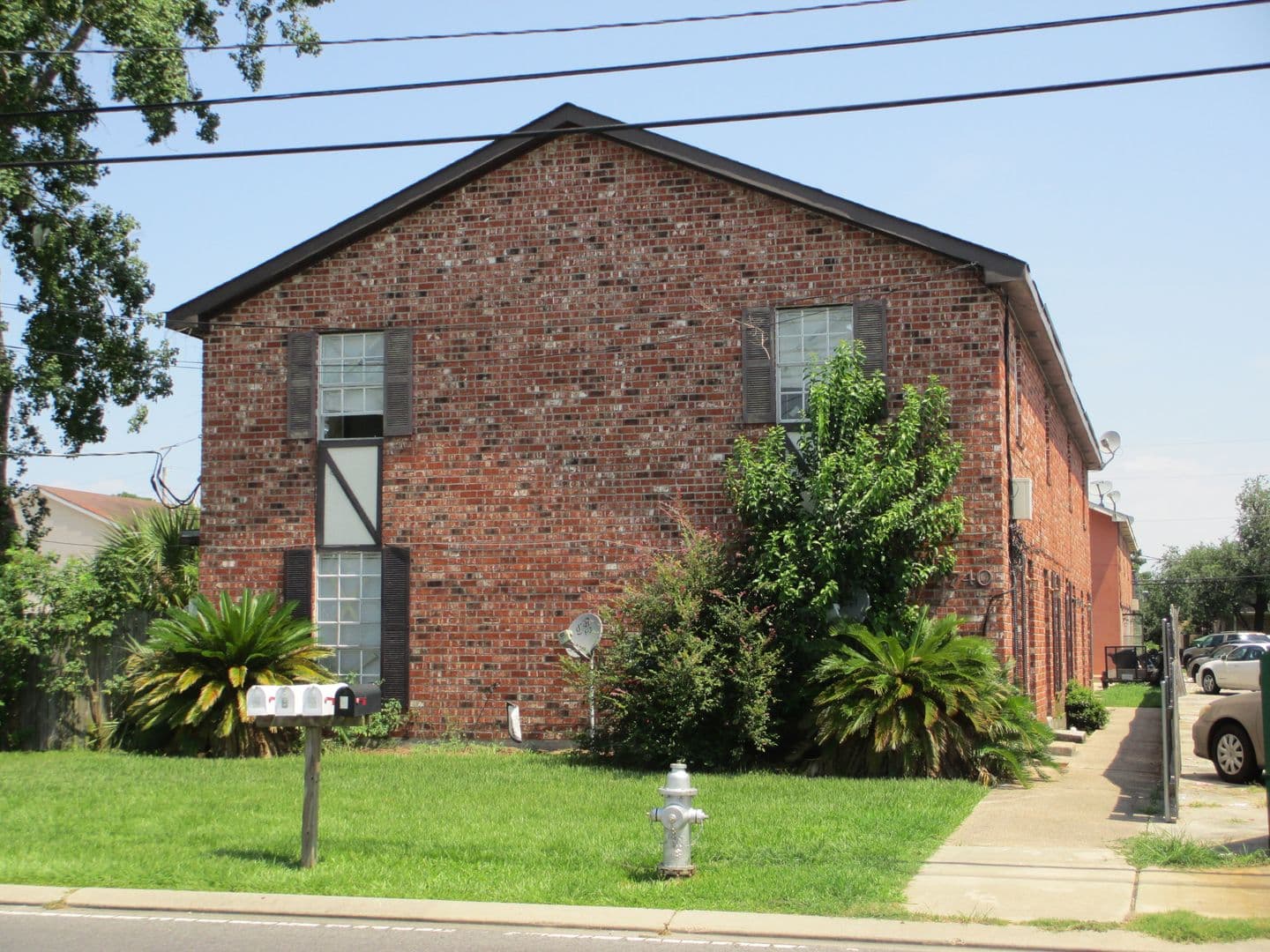 KENNER Apartment: MULT ADDRESSES