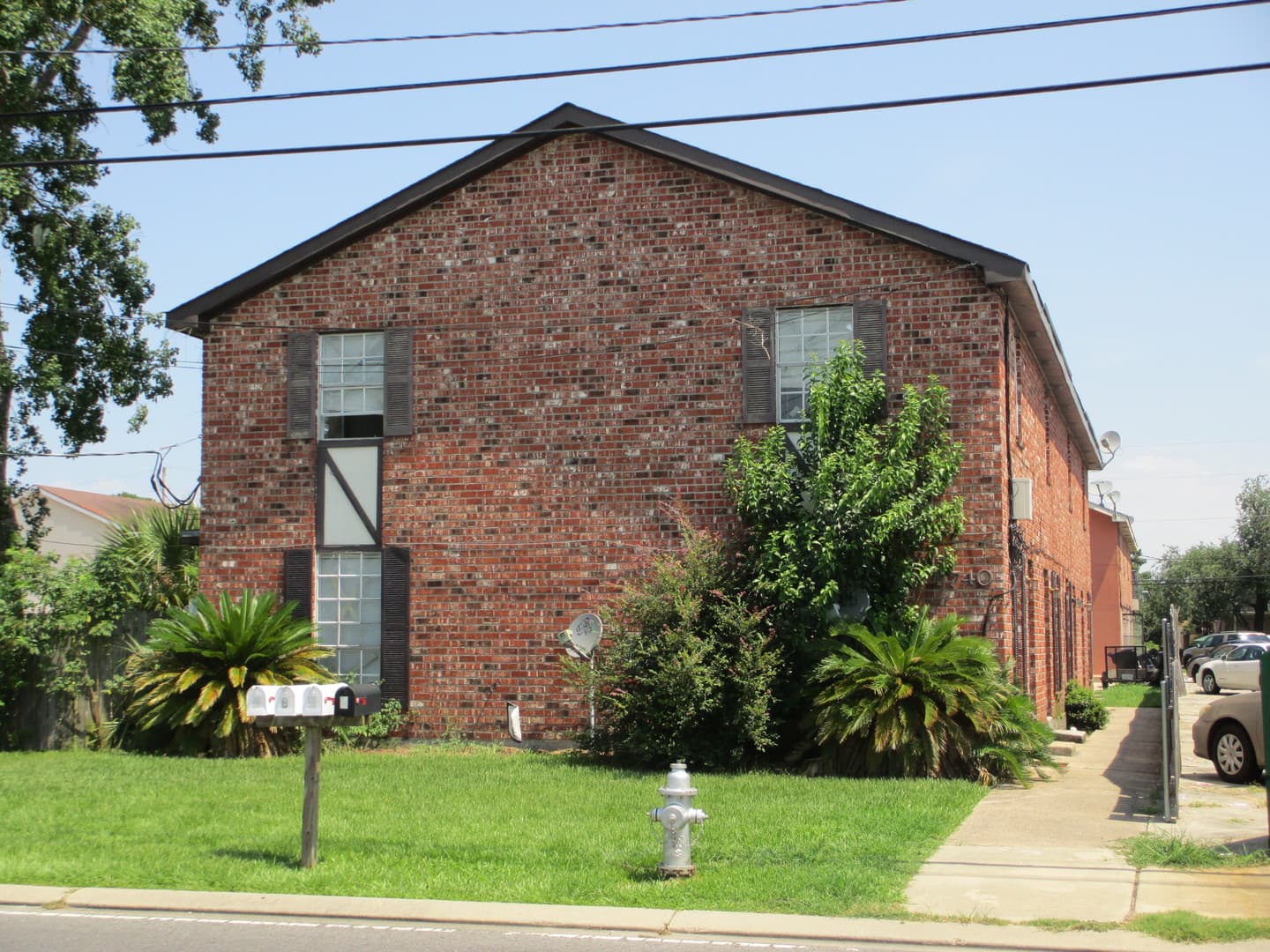 KENNER Apartment: MULT ADDRESSES
