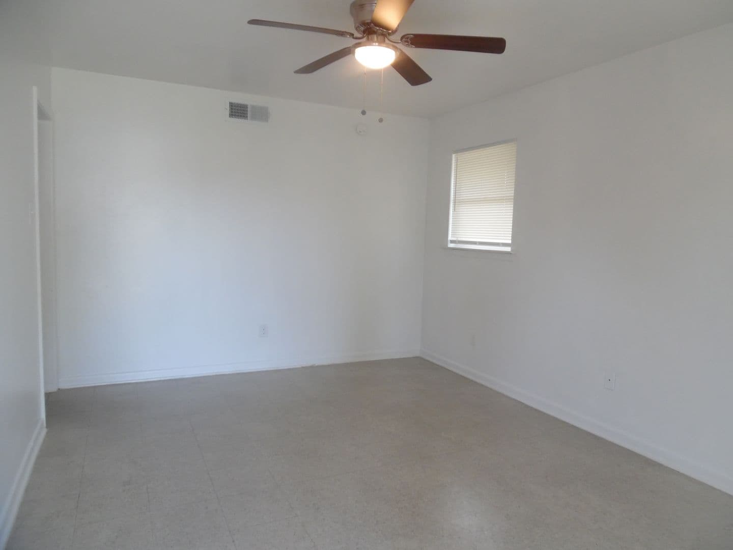 METAIRIE Apartment: 512-514 ORIOLE ST