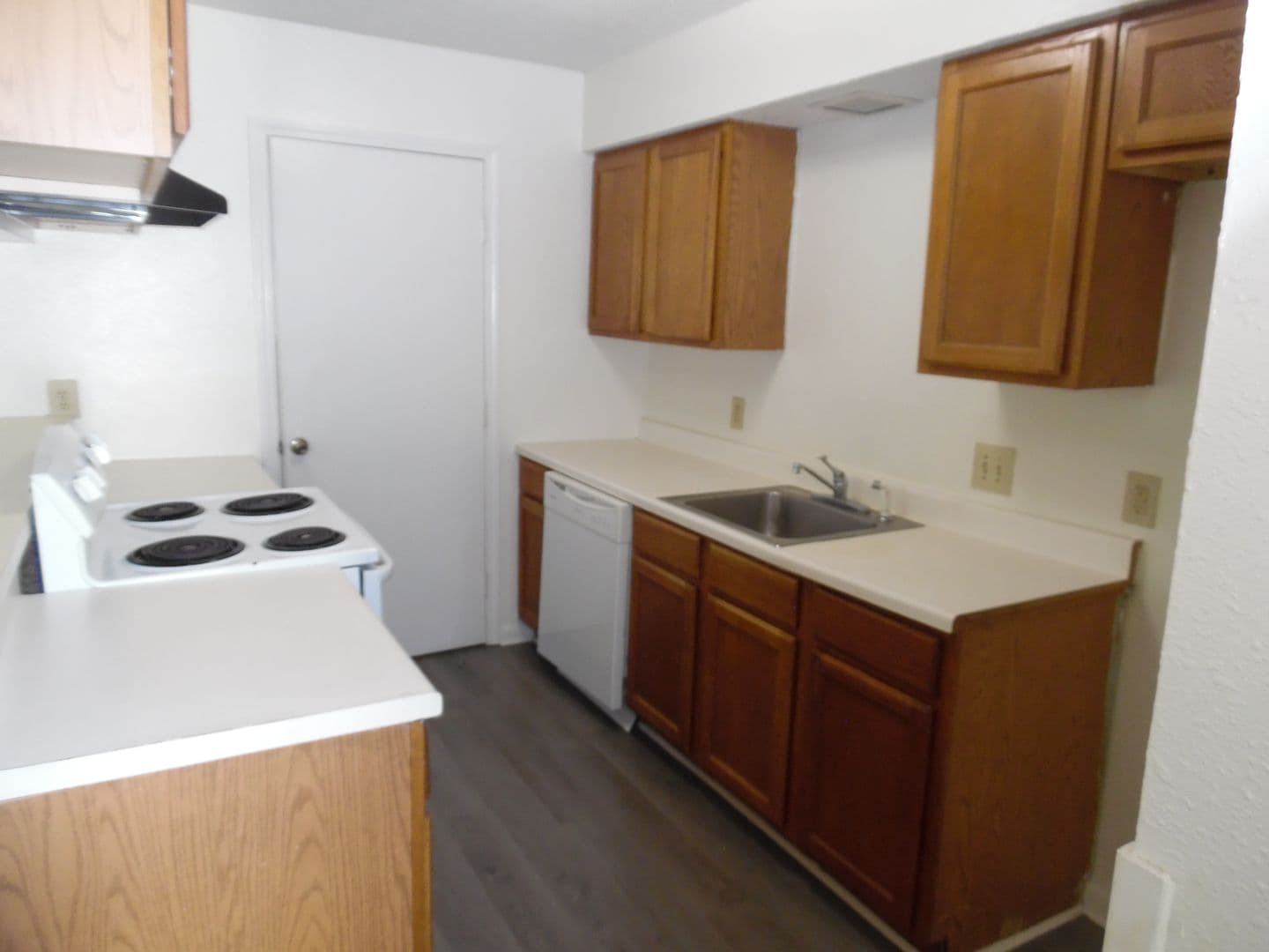 KENNER Apartment: MULT ADDRESSES