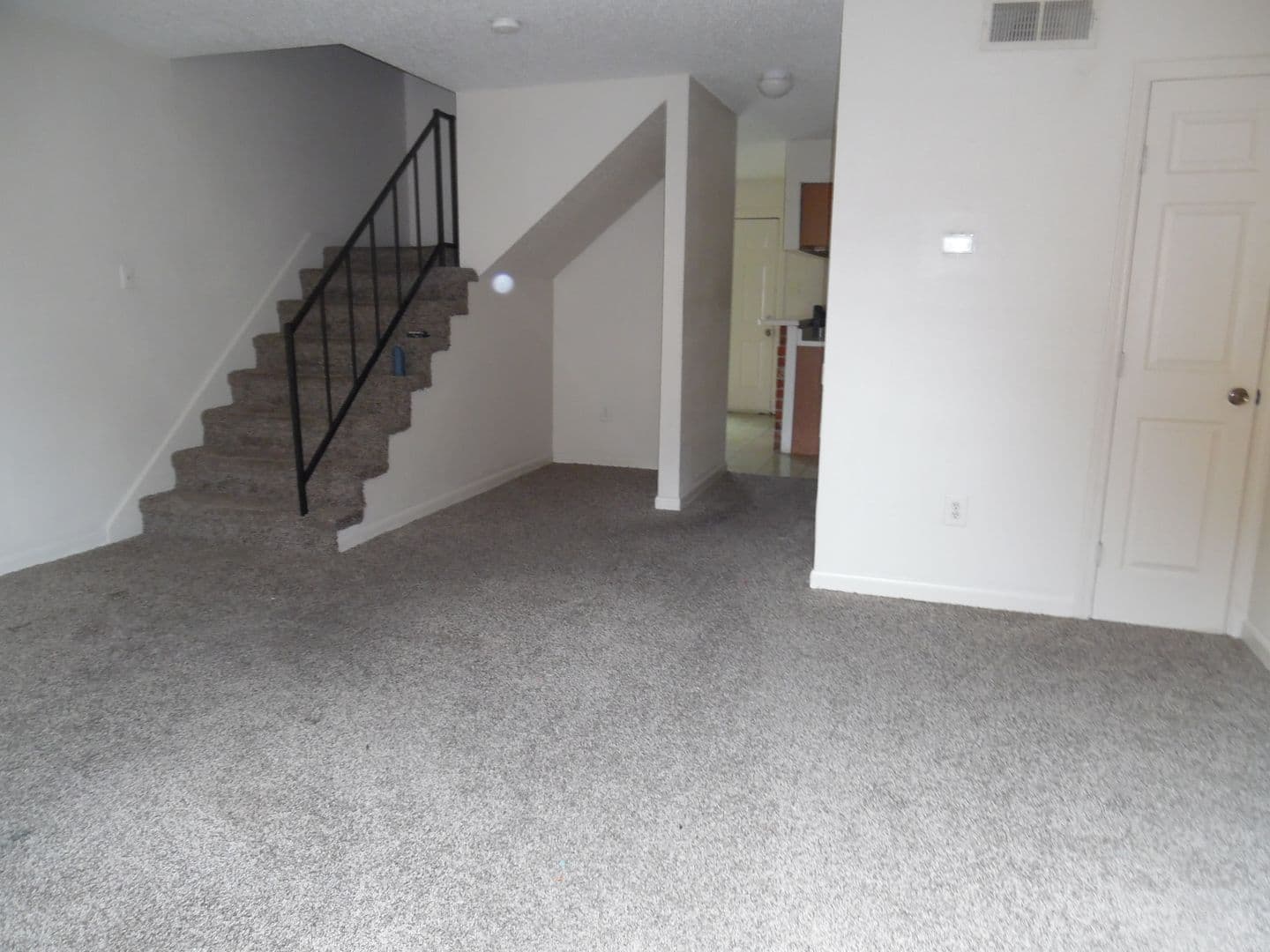KENNER Apartment: MULT ADDRESSES