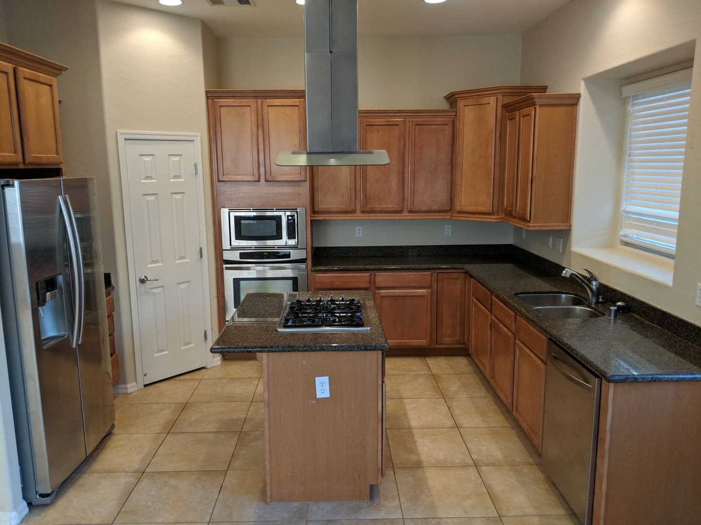 LAS VEGAS House: 363 HOLLINS HALL ST