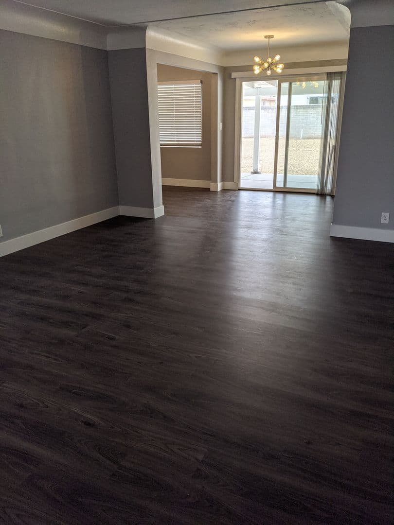LAS VEGAS House: 2216 SANTA YNEZ DR