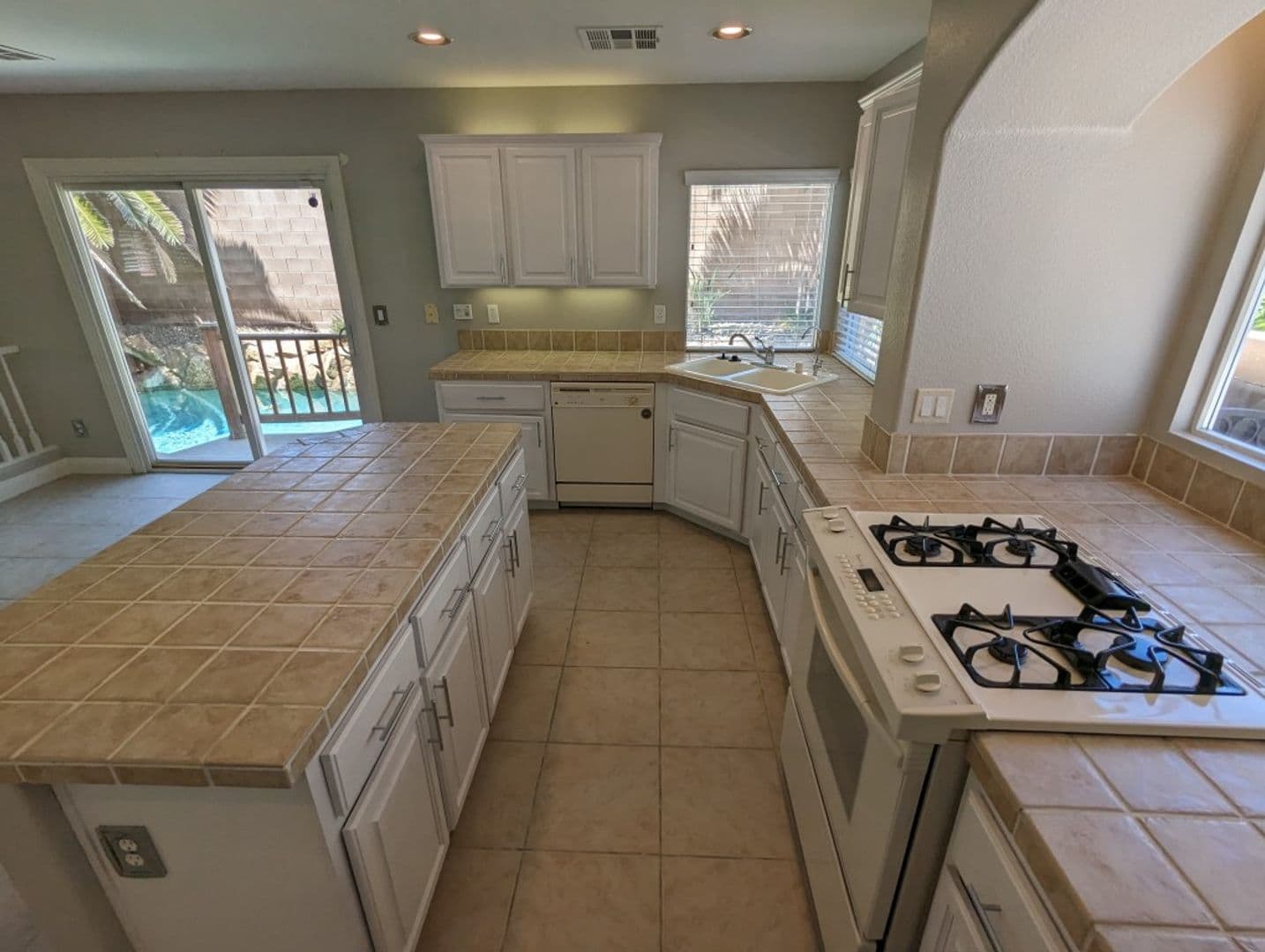 LAS VEGAS House: 11021 DORNOCH CASTLE ST