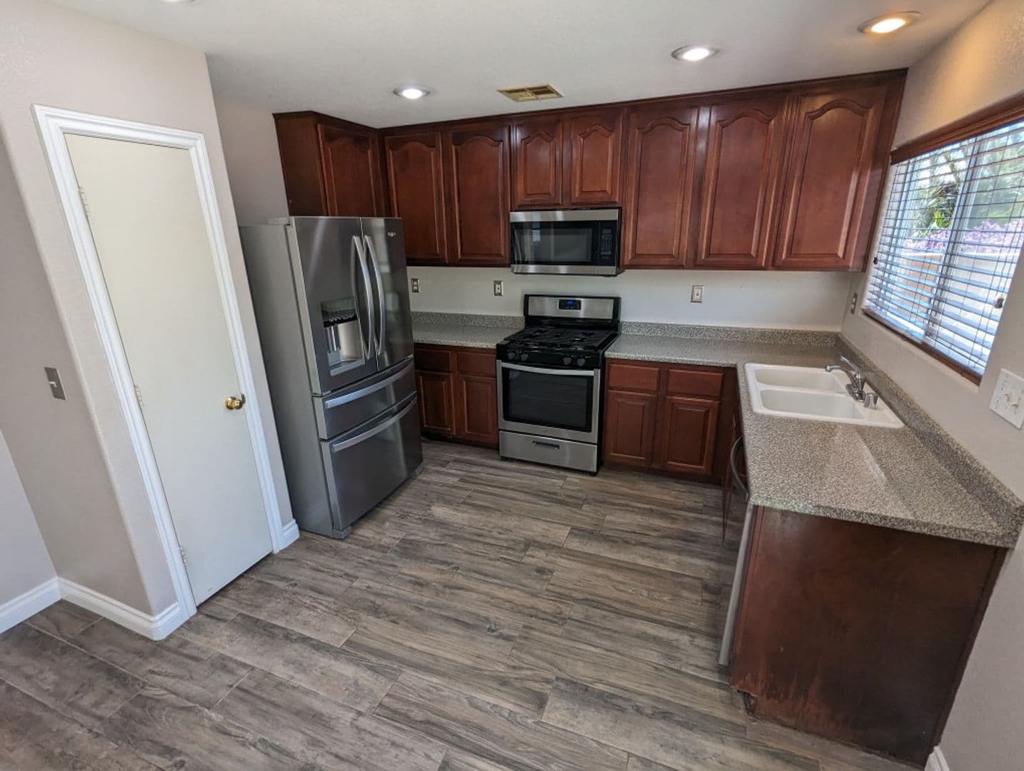 LAS VEGAS House: 4917 HOSTETLER AVE