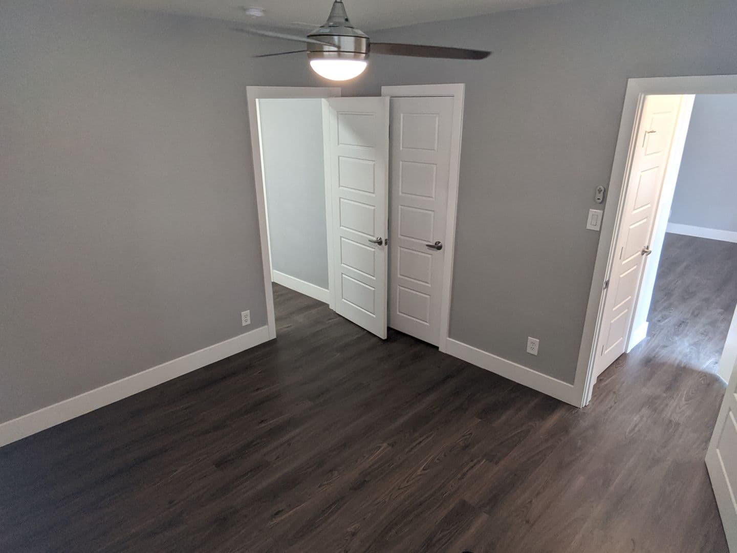 LAS VEGAS House: 2216 SANTA YNEZ DR