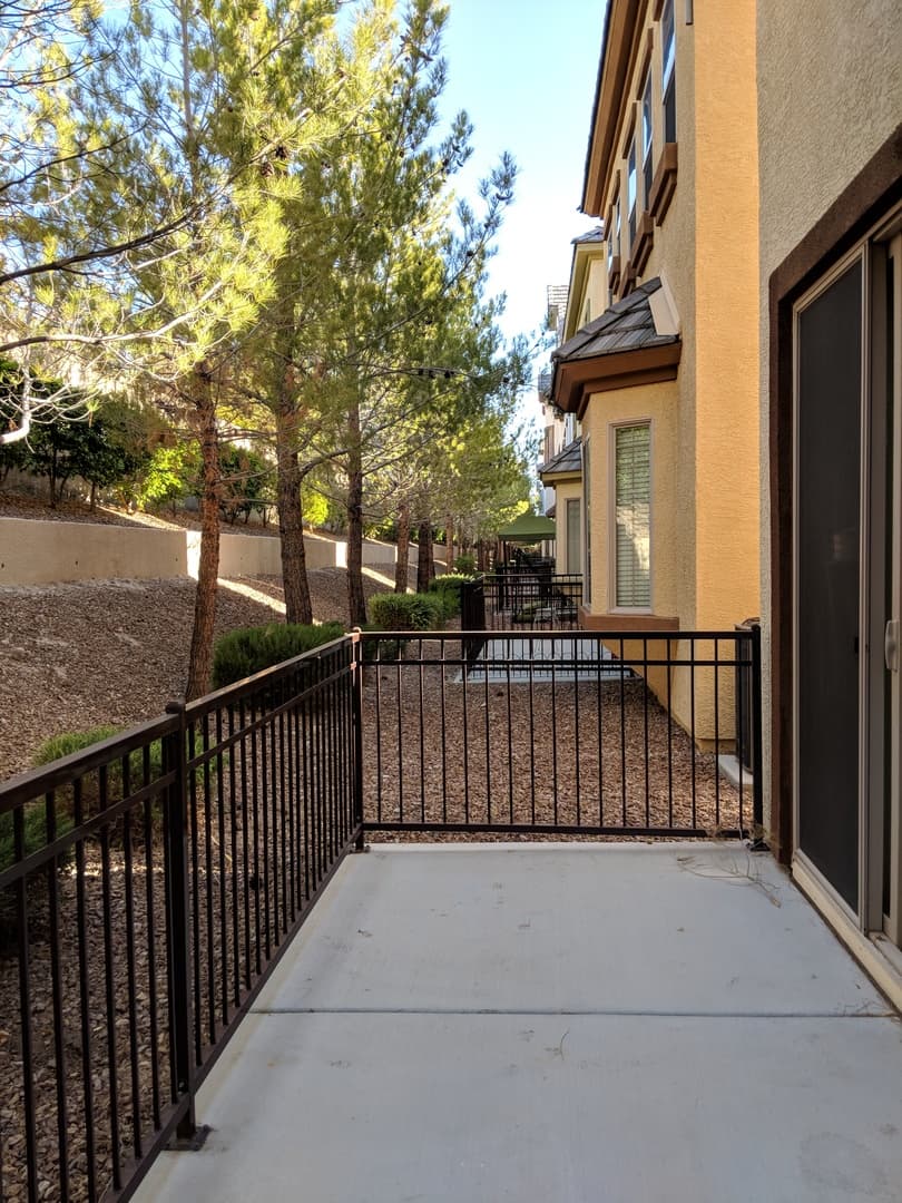 LAS VEGAS House: 363 HOLLINS HALL ST