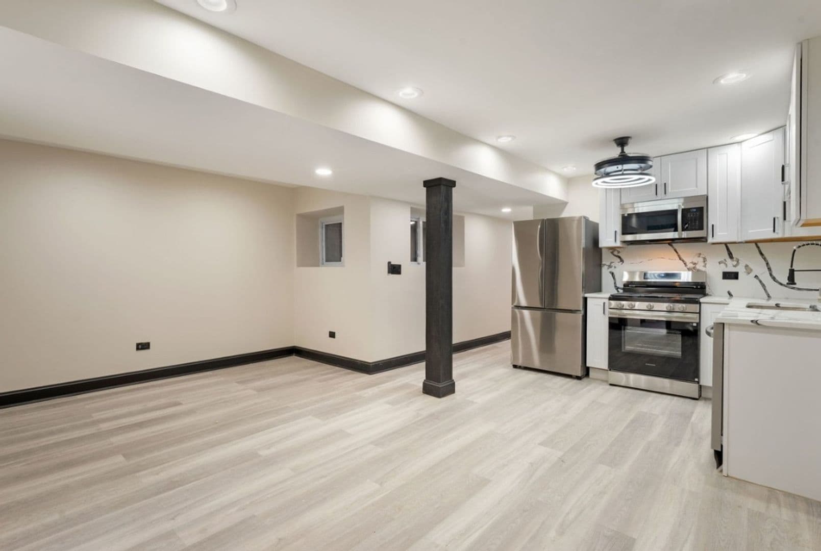 Chicago Townhome: 3824 W Arthington St
