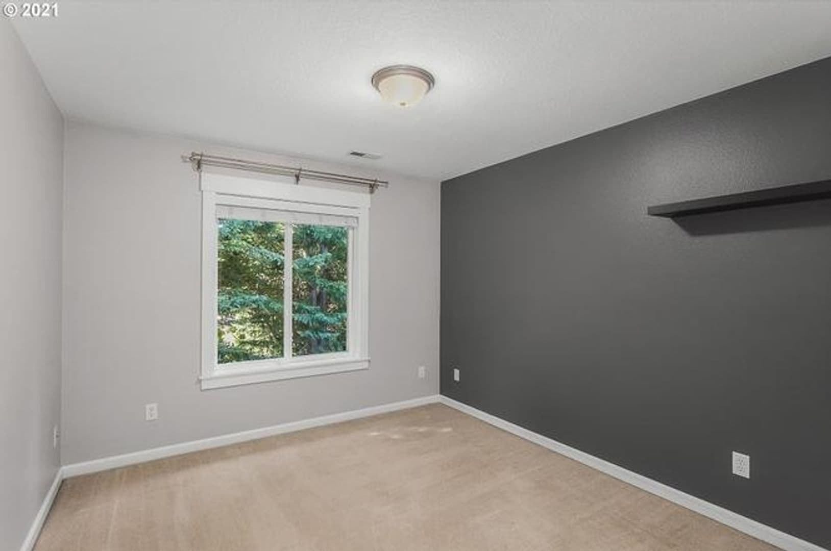 Portland House: 11422 SW Laurel Glen Ct