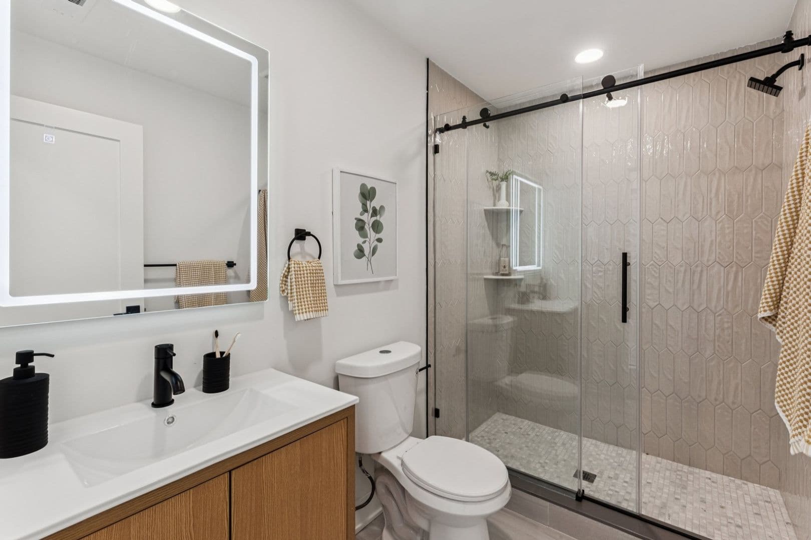 Philadelphia House: 739 N Capitol St