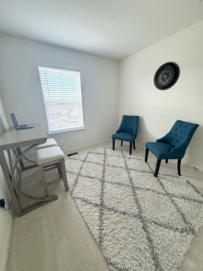 Falling Waters Townhome: 229 Clifton Mnr