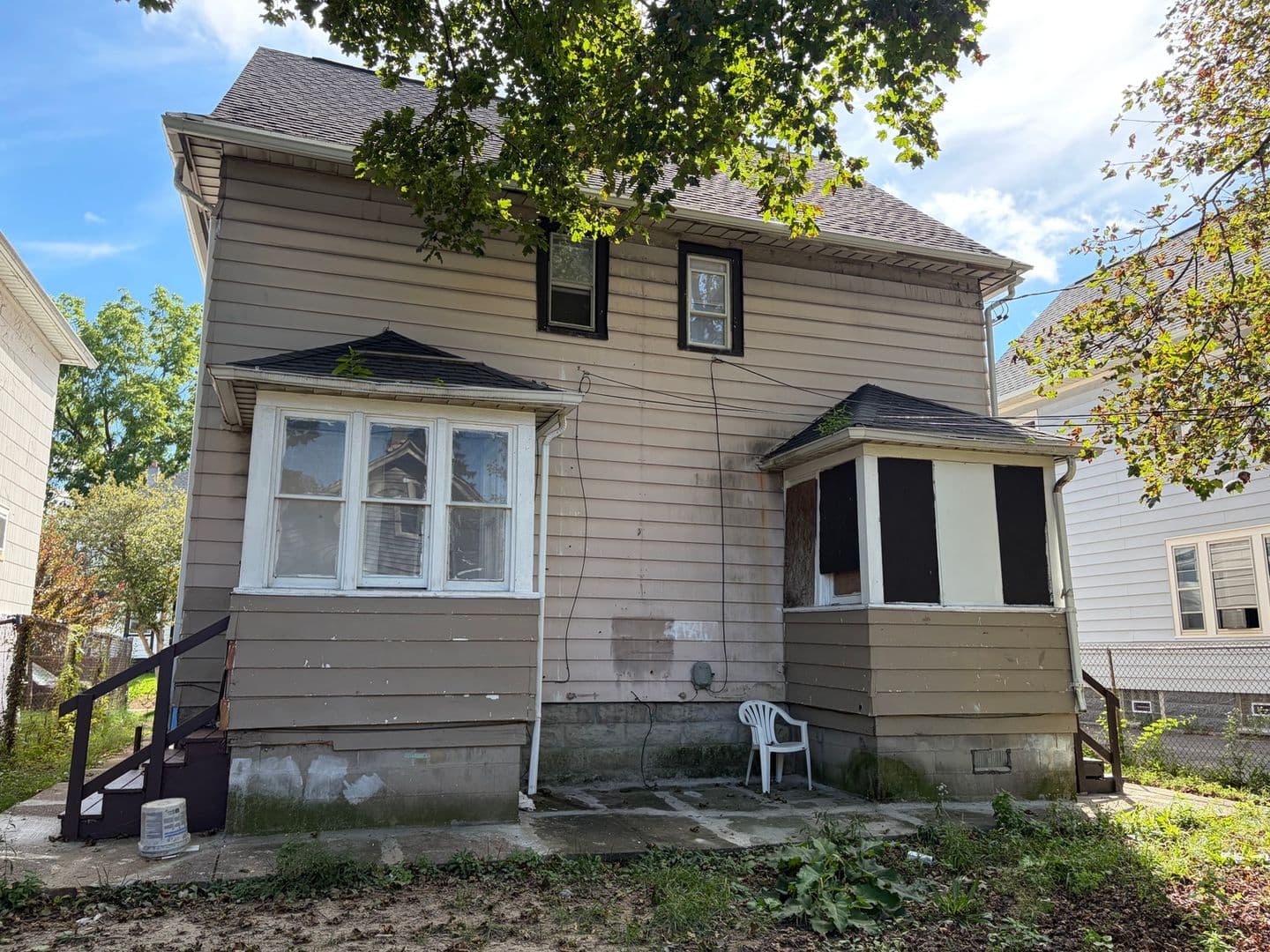Rochester Townhome: 90 Fairbanks St