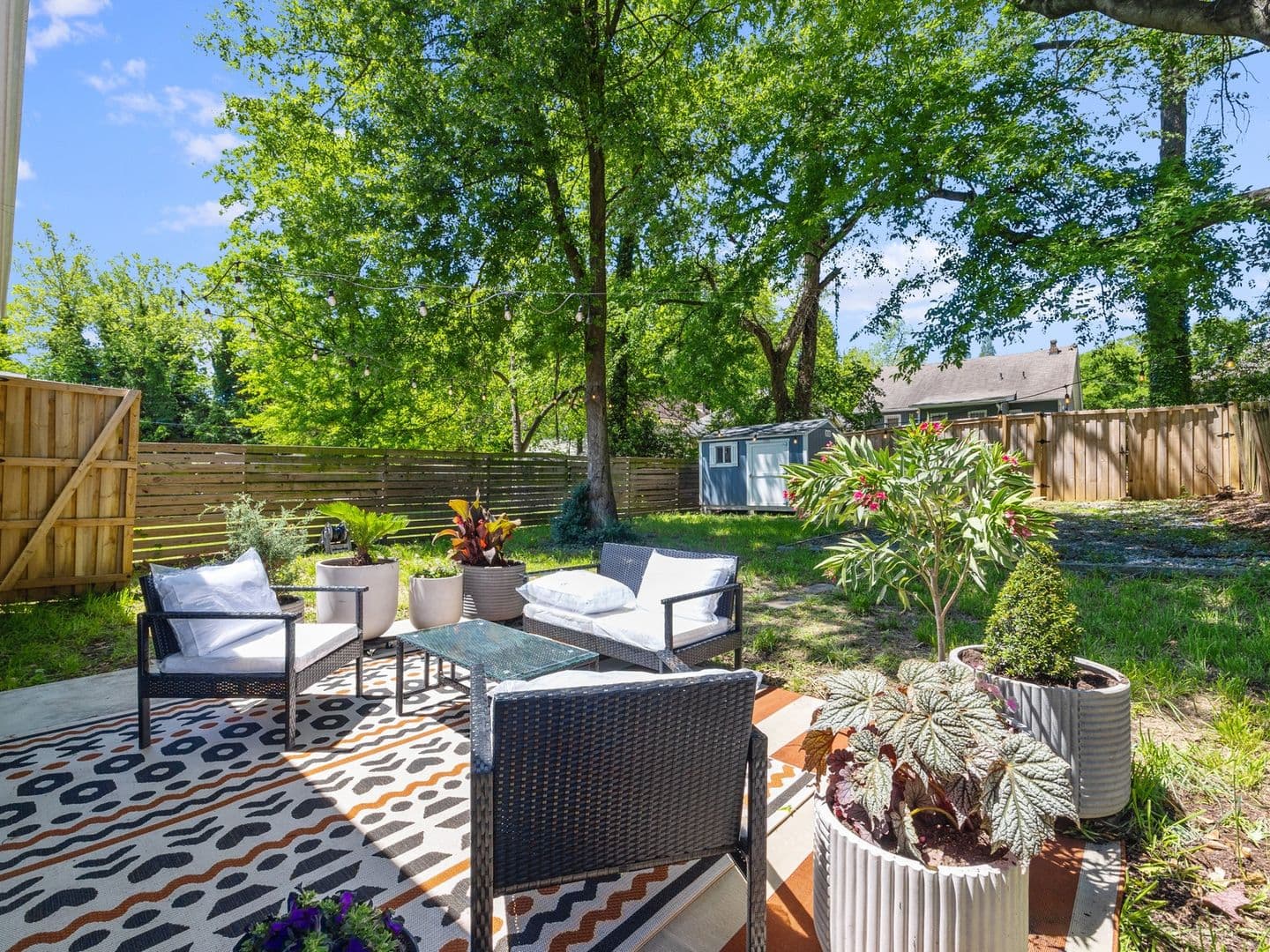 Atlanta House: 381 Lawton St Sw