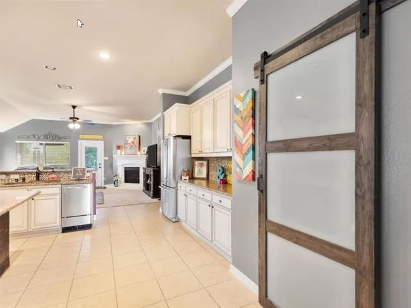Forney House: 1052 Lufkin Ln