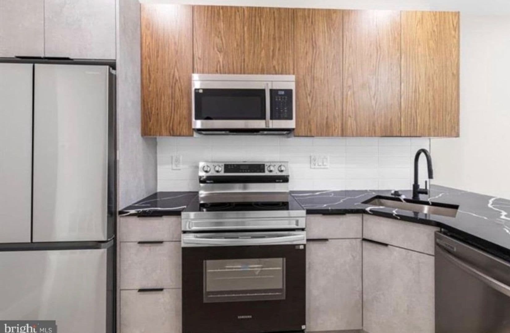 Philadelphia Condo: 2051 E William St