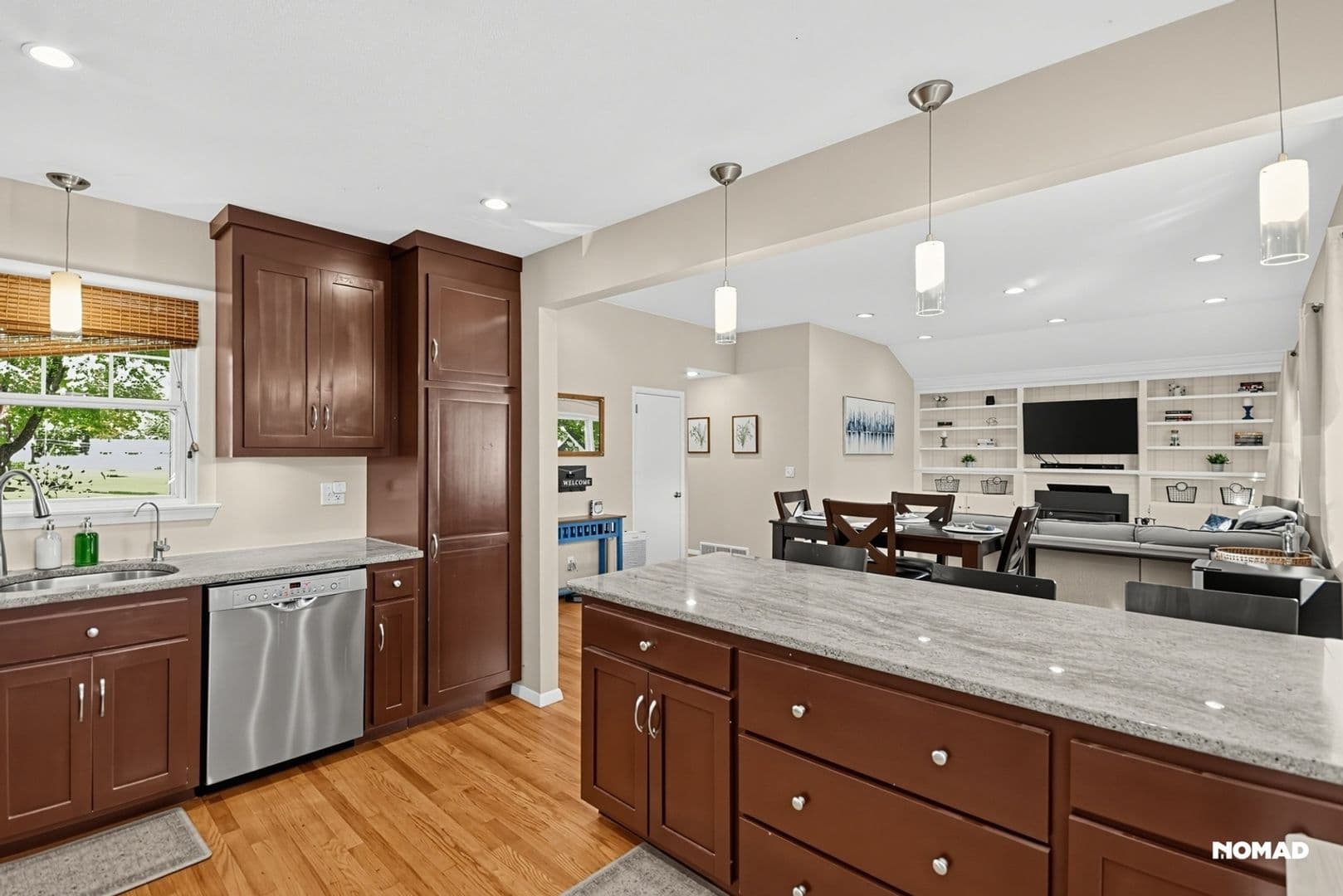 Newington House: 80 Knollwood Rd