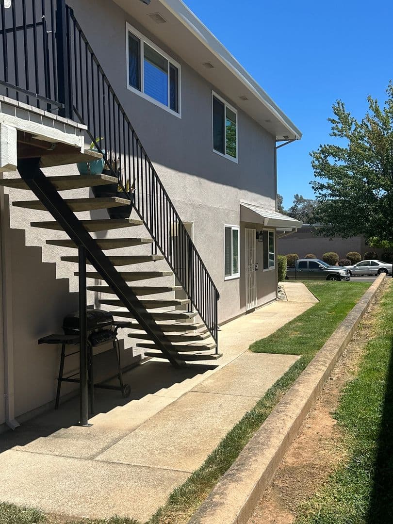 Auburn Condo: 3673 Park Dr