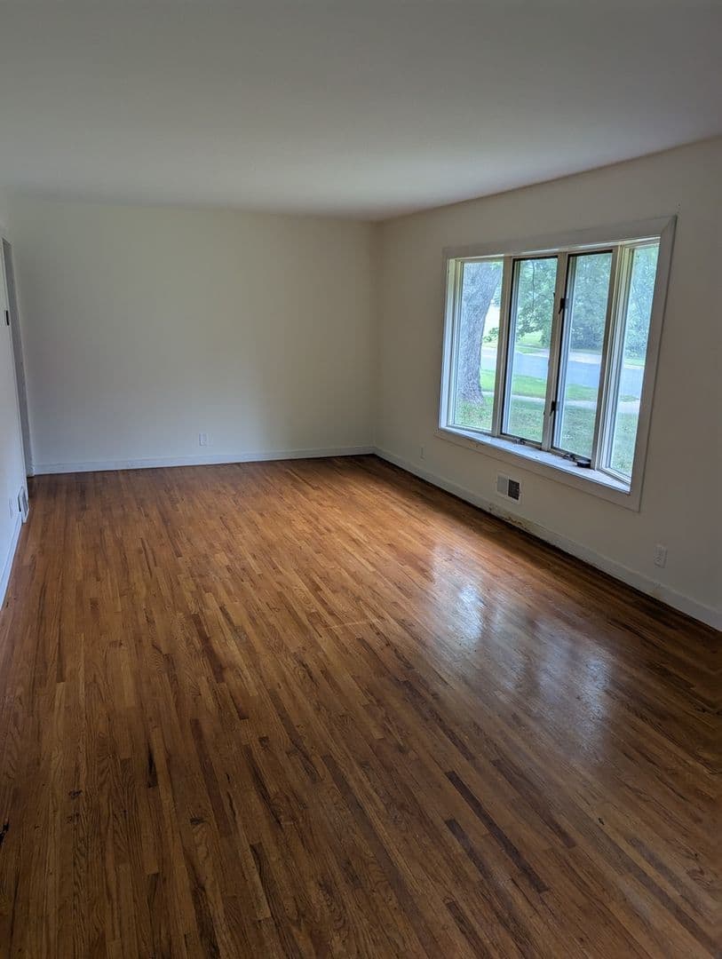 Minneapolis House: 9936 11th Ave S