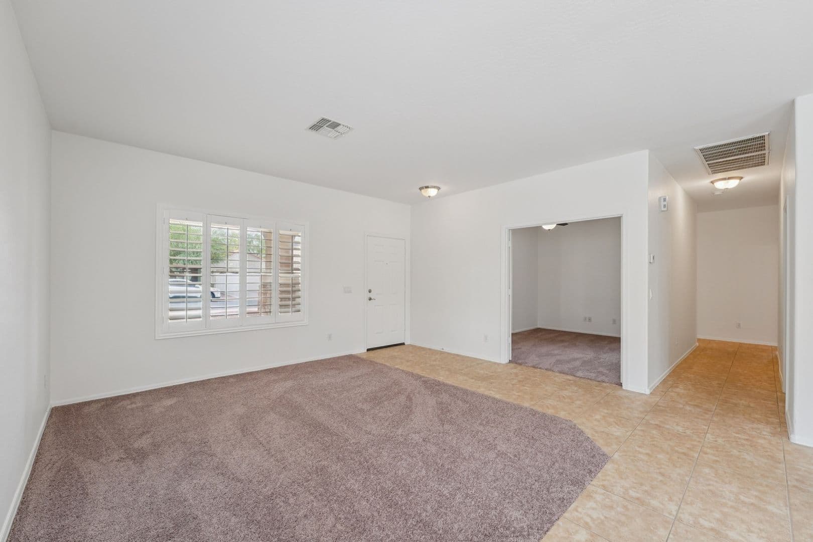 Gilbert House: 1268 E Birdland Dr