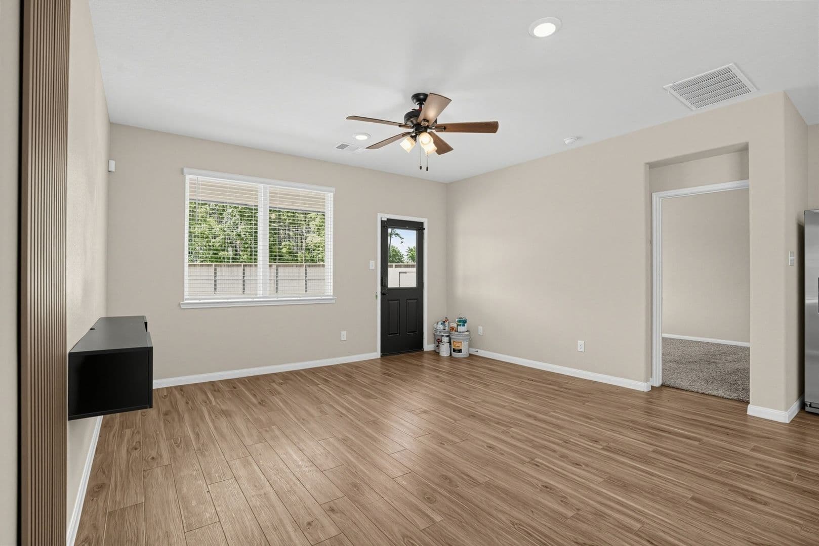 Splendora House: 22501 Cormorant Ct