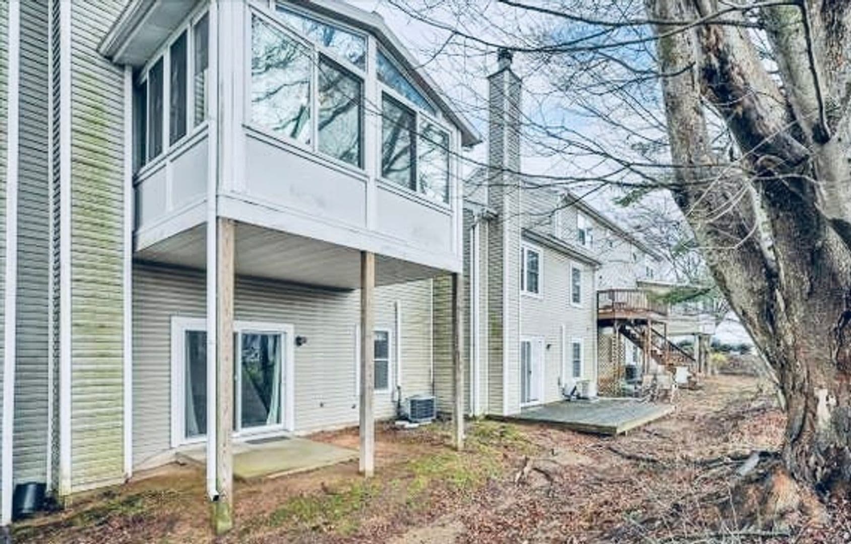 Harrisburg House: 6106 Spring Knl Dr