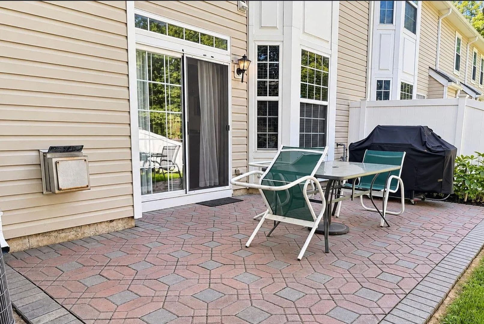 Englishtown Condo: 188 Shinnecock Dr
