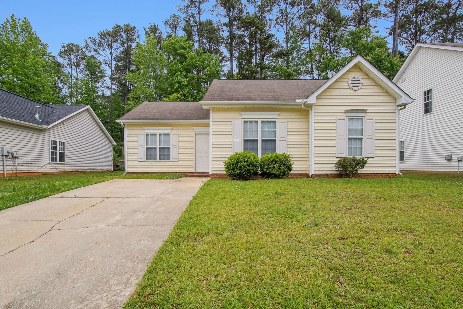 Raleigh House: 1117 Aaron Dr