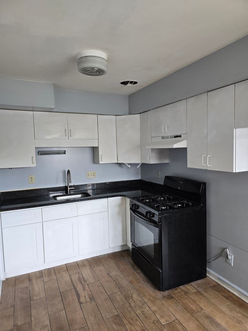 Philadelphia Townhome: 10032 Jeanes St