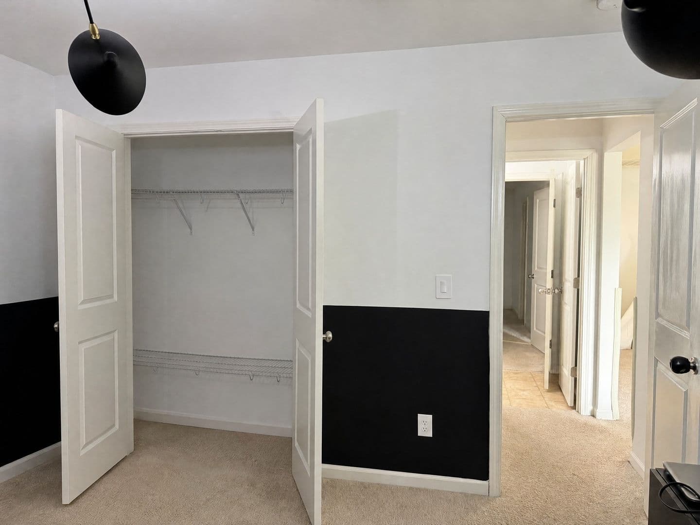 Knightdale House: 1402 Lena Ln