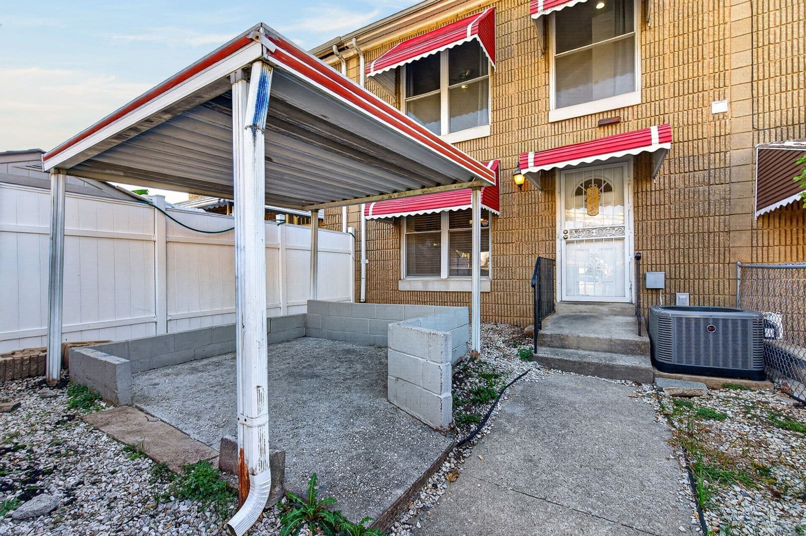 Baltimore Townhome: 805 Arnold Ct