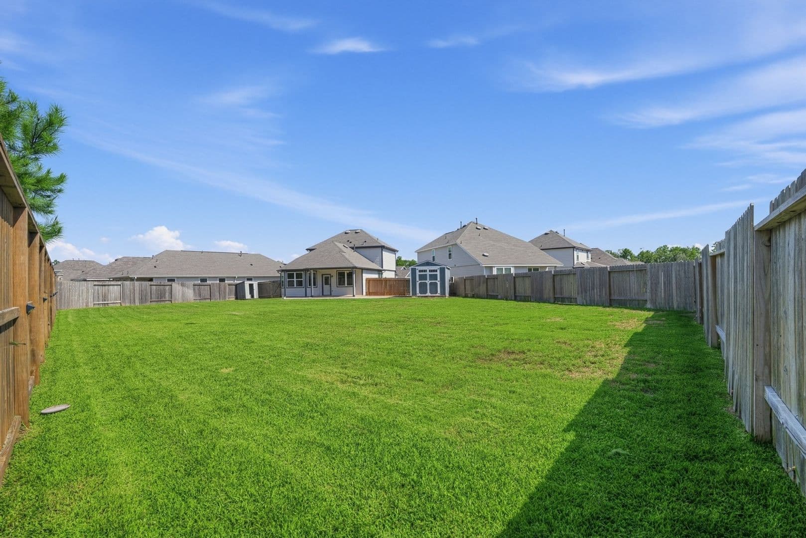 Splendora House: 22501 Cormorant Ct