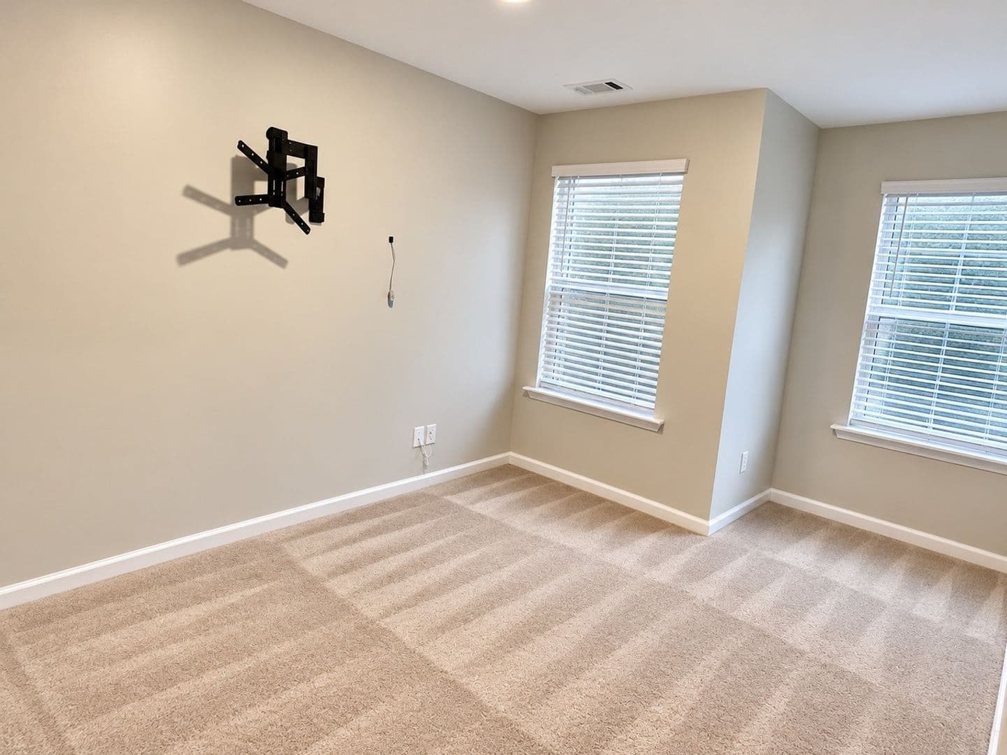 Marietta Townhome: 438 Bannon Way
